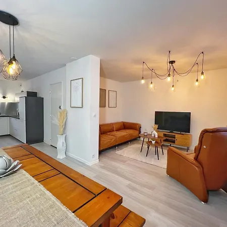 Sous Le Noyer - Maison Familiale Aurillac